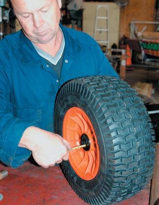 Measuring for axle stub