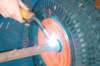 Spot welding axle stub