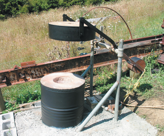 Furnace cemented in situ