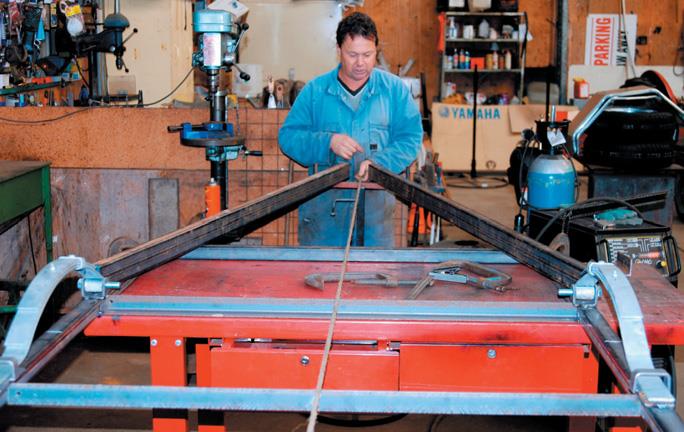 Centre drawbar.