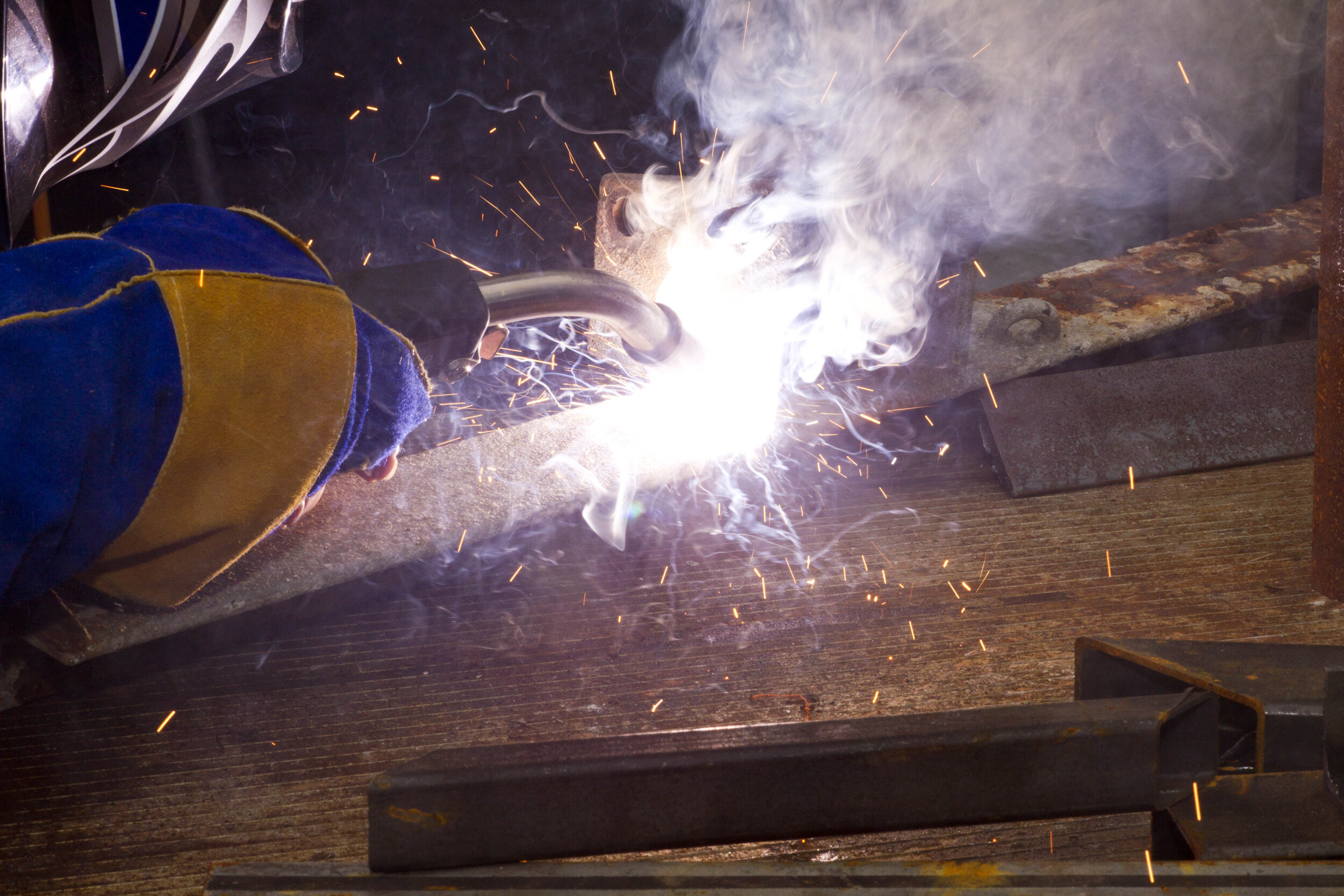 Gasless wire MIG welding