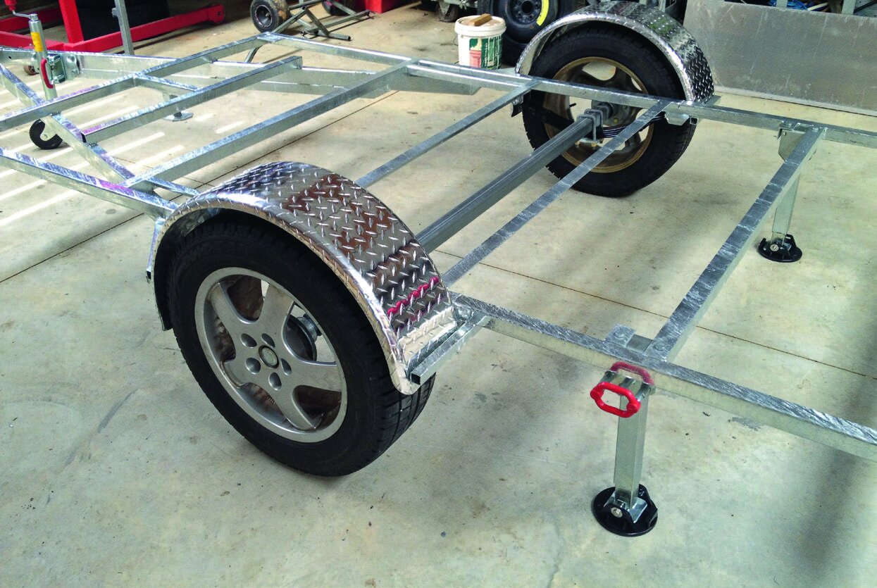 Galvanised and welded with stablising leg lowered