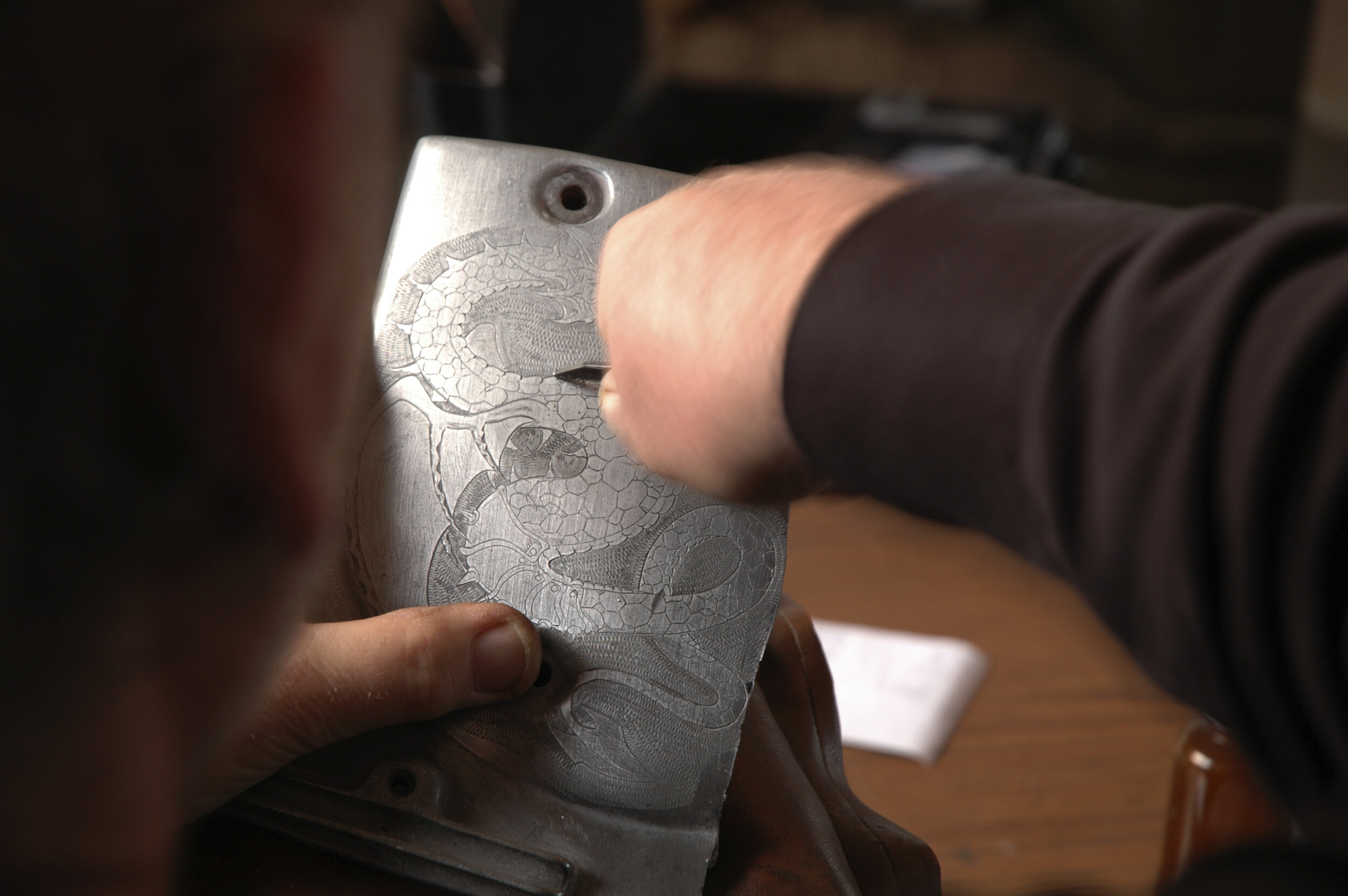 Cutting the background area with a wiggle cut