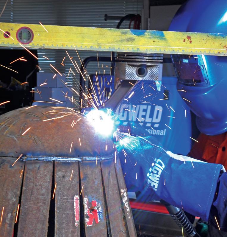 Welding con rod on as feet. Level prevents “wonky” setting.