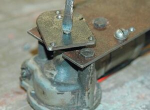 Driving plate