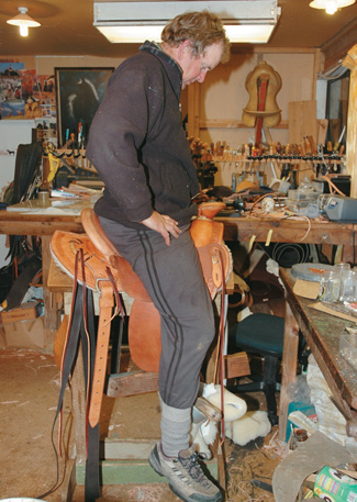 Graeme tries saddle for comfort