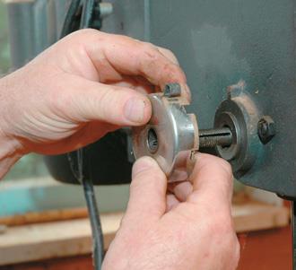 Removing the return spring housing