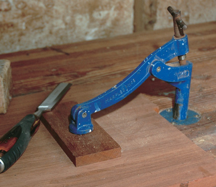 The original Record holdfast