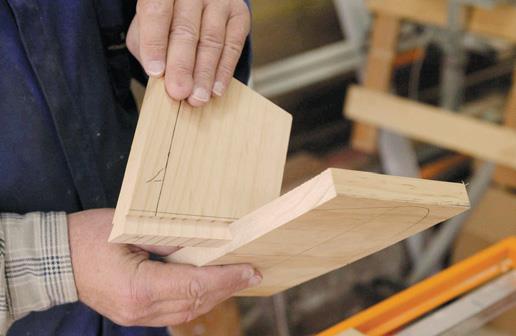 Testing the ﬁ t of the sliding dovetail.
