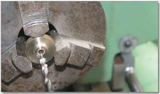 Creating the crank wheel.