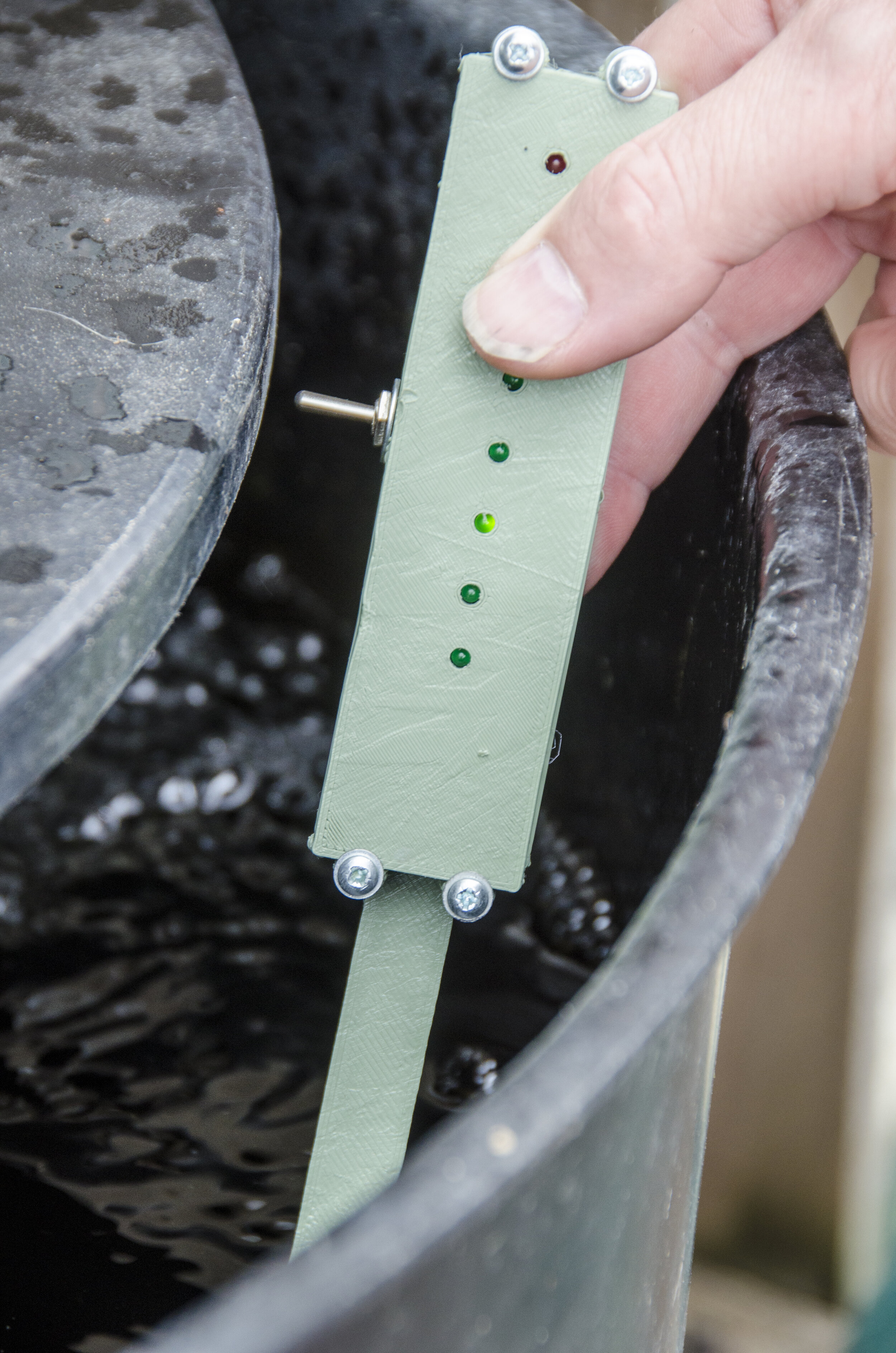 &nbsp;…and using the Arduino version. Each LED represents 4 CF units so the unit is showing a CF between 9 and 12.