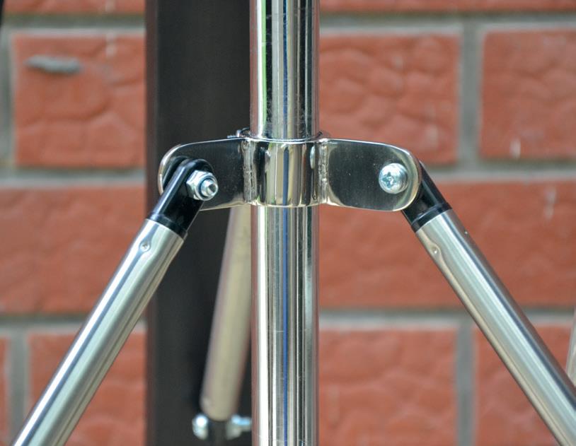 Bottom centre bracket in place showing the stays.