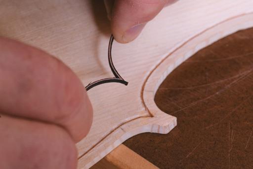 Mitred purfling for corner.