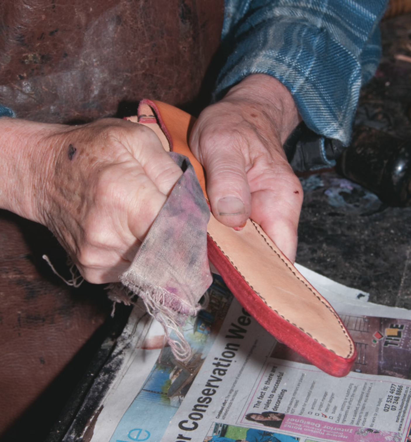 Burnishing the edge.