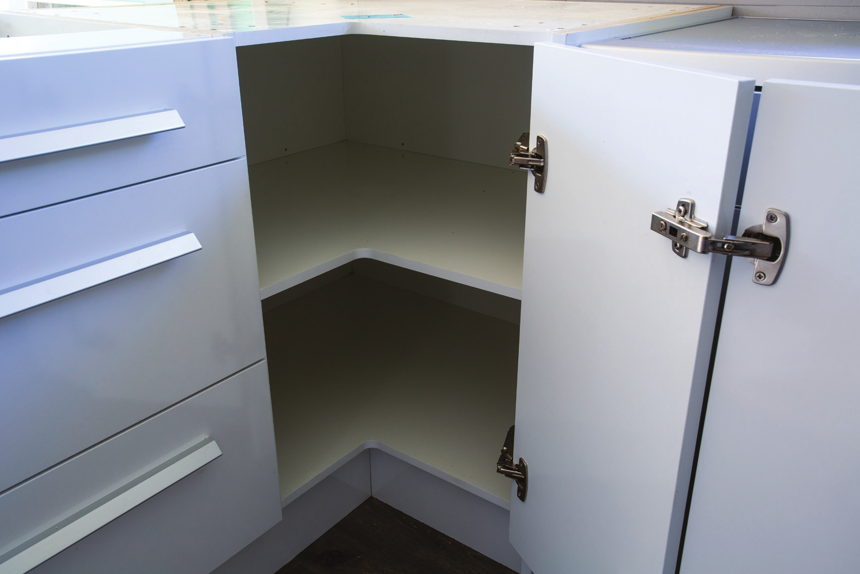 Shed_079_20180611_Installing-a-Kitchen-029.jpg