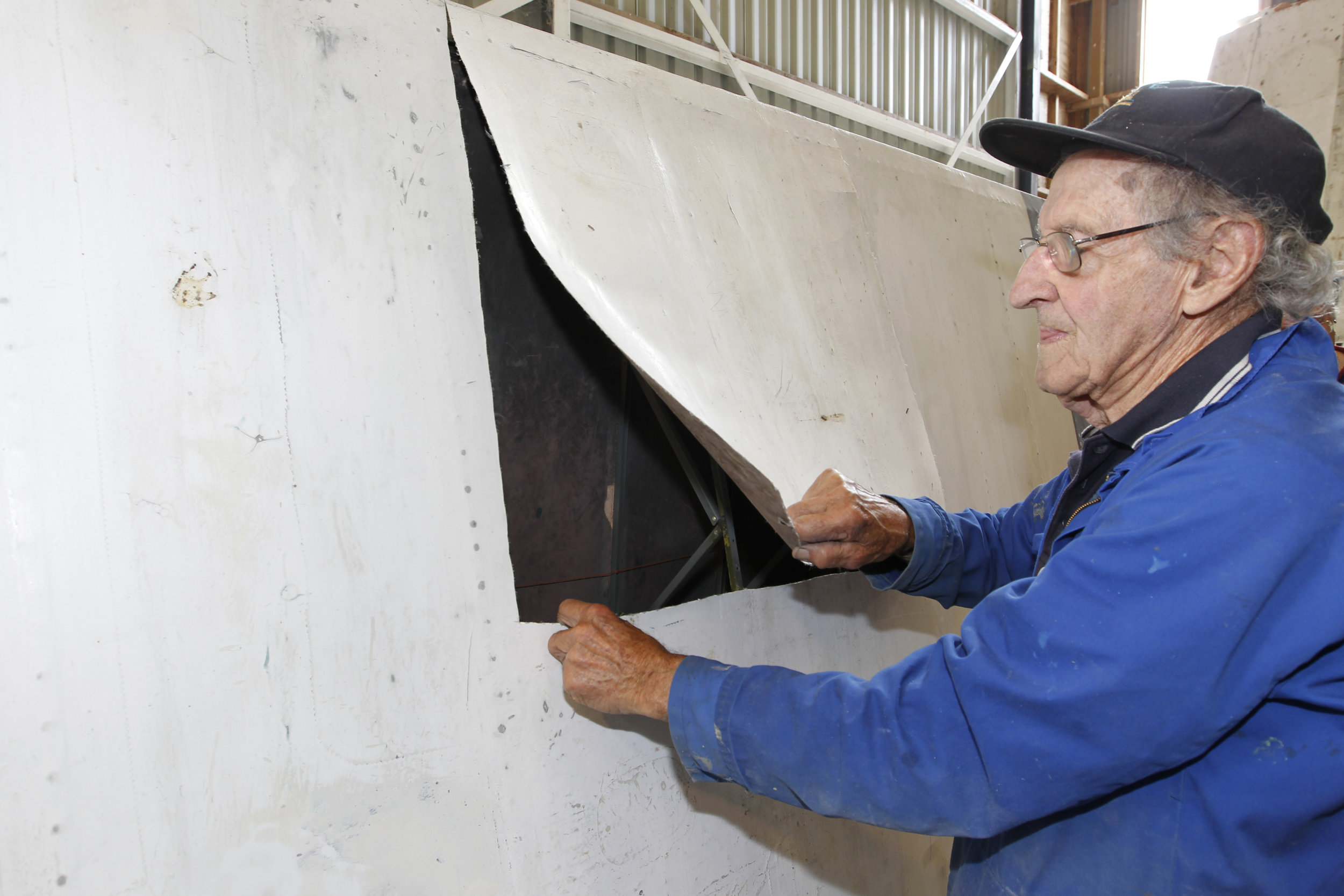 catalina 14 wing fabric #1.jpg