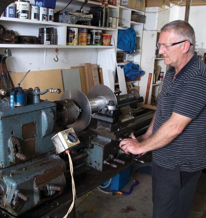 Turning winch drum