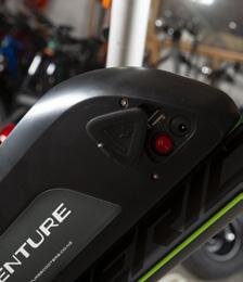 Popular 17Ahr 612Whr battery showing off its USB and charging ports