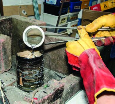 The mould being poured